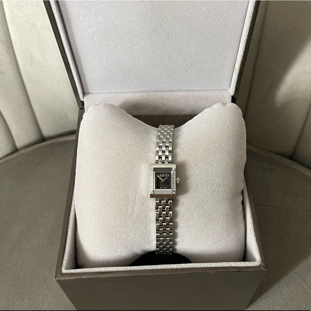Gucci Women Stainless Steel Watch